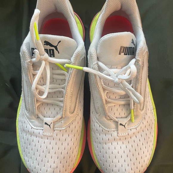 white low trainers running atheltic shoes outdoor puma footwear y2k sneakers - Picture 6 of 10